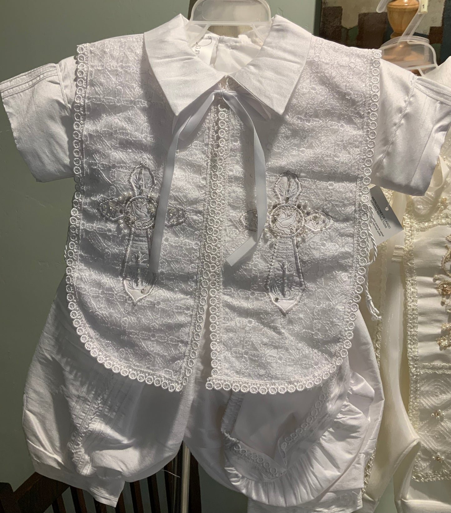 Cesar Gown/Ropón de Niño